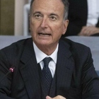Franco Frattini, morto l'ex ministro degli Esteri nei governi Berlusconi. Meloni: «Servitore delle istituzione e amico»