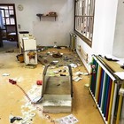 Scuola materna devastata: i babay vandali hanno 12 e 13 anni