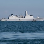 Allarme Nato, caccia russi sfiorano le navi americane
