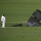 Scontro tra aerei a Guidonia, due piloti morti nella tragedia: si stavano esercitando