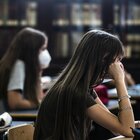 «Voti alle studentesse che fanno meglio sesso», boom di giudizi su WhatsApp: scandalo all'università dopo la denuncia di una vittima