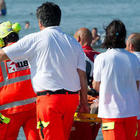 Cagliari, fa il bagno in mare ed esce col mal di testa: morta in spiaggia davanti ai bagnanti