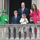 Regina Elisabetta infuriata con William e Kate. «Hanno infranto due regole»: ecco cosa è successo. Le indiscrezioni