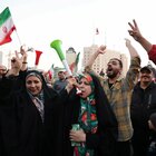 «In Iran abolita la polizia morale». Ma Teheran conferma le parole del procuratore generale