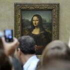 «La Gioconda? Una vera tortura, mai stato così deluso»: il capolavoro di Leonardo bocciato dai visitatori del Louvre