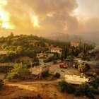 Incendi Turchia, 6 morti: resort sfiorati, turisti in fuga dall'Egeo al Mediterraneo