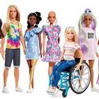 Barbie sempre più inclusiva, arrivano la bambola con la vitiligine e quella con la protesi