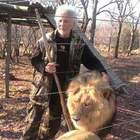 Leon ucciso dai suoi leoni: la terribile fine di Lion Man in Sud Africa