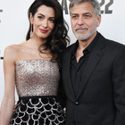 George Clooney e Amal, l'indiscrezione: «Lei è di nuovo incinta di due gemelli...»