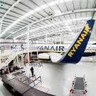 Ryanair prevede di tagliare 3.000 posti di lavoro: «Due anni per tornare alla normalità»