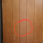 Furti d'appartamento: «Ho trovato questi strani segni sulla porta di casa, ho paura dei ladri. Devo preoccuparmi?»