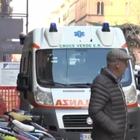 Bimbo di 2 anni cade e viene investito da carro carnevale a Bologna, il racconto dei testimoni