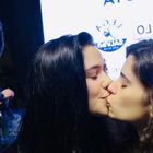 Salvini testimonial (involontario) dell'amore gay: il bacio di Gaia e Matilde beffa il vicepremier