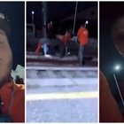 Incidente Brandizzo, il video girato prima della strage degli operai: «Se vi dico "treno" vi spostate»