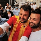 Salvini a Benevento «senza mascherina», spedite le multe a otto dirigenti della Lega