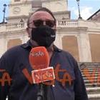 Commercianti della capitale protestano a Piazza di Spagna a Roma