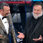 Sanremo 2024, pagelle terza serata: Russell Crowe eroe contro Travolta (7,5), Fiorella Mannoia non bestemmia (7+), Eros per la pace (9)