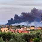 Incendio ad Ardea, nube tossica visibile da Roma