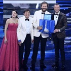 Serata Cover: Gianni Morandi e Jovanotti vincono la quarta puntata. Maria Chiara Giannetta promossa