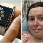 Perde i sensi in casa, lo smartwatch la salva: «Ho chiamato i soccorsi prima di svenire»