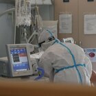 Omicron 5 spinge il contagio: Rt e terapie intensive tornano a salire, nessuna Regione a rischio basso