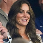 Kate Middleton, la regina del risparmio: ecco il dettaglio da 6mila euro (usato due volte) alla partita di rugby