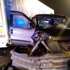 • Camion impazzito nella notte: 4 morti nel pulmino