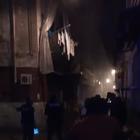 L'incendio al Borgo Sant'Antonio, 15 famiglie sgomberate Video