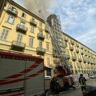 Torino, incendio in piazza Carlo Felice