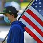 Coronavirus, diretta: Trump sospende l'immigrazione negli Stati Uniti