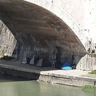 Roma, nuovo accampamento sotto il Ponte Mazzini