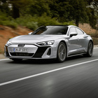 Audi rinnova la gamma e-tron GT: la potenza cresce fino a 925 cv. Prestazioni e design emozionali per la Granturismo elettrica