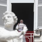 Papa Francesco chiede fraternità tra la gente: unico antidoto per sconfiggere criminalità e corruzione