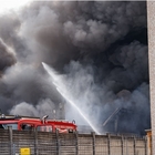San Giuliano, incendio devasta azienda chimica 
