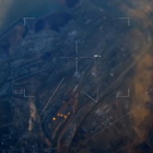 Mariupol, il bombardamento della fabbrica Azovstal, divenuta roccaforte ucraina: le immagini delle esplosioni