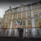 Ucraina, l'Ambasciata italiana ai connazionali a Kiev: «Lasciate il Paese, chi rimane si procuri cibo e acqua»