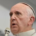 Il Papa commissaria la sanità della Chiesa