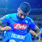Lorenzo, gol e dedica “sbagliata” a Milik: la maglia mostrata è di Zielinski