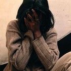 Ragazza stuprata in Circumvesuviana: «Mi hanno slacciato i pantaloni, poi...»