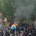 Atalanta-Lazio, scontri prima della finale di Coppa: incendiata auto dei vigili