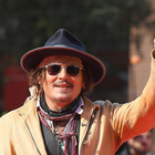 Roma, i fan assediano Depp: «Il successo? I miei figli»