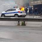 Atalanta-Lazio, scontri ultrà-polizia: auto dei vigili a fuoco, 2 agenti feriti