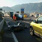 Incidente a Napoli, morti due giovani travolti e uccisi in moto da un'auto: Lucia e Francesco avevano 20 e 23 anni