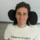 Leonardo Lotto, paralizzato a 24 anni dopo un tuffo in riva al mare: «La mia vita cambiata in un attimo»