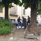 Prete ucciso a coltellate da un immigrato in centro a Como, don Roberto da sempre in difesa degli ultimi