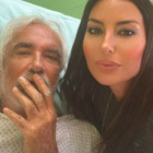 Il selfie con Gregoraci in ospedale