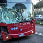 Investito da un bus dell'Atac, Lorenzo 21 anni, muore a Ostia: era scappato dal Pronto soccorso