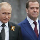 Medvedev (ex presidente russo): «Guerra con la Nato? Non so chi vincerà, ma la Polonia è destinata a sparire»