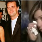 Jennifer Aniston e l'ultima chat con Matthew Perry prima della morte: «Stavo messaggiando con lui quella mattina, era felice»