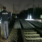 Bambino di 9 anni investito e ucciso da un treno a Torino: era scappato da una comunità accoglienza